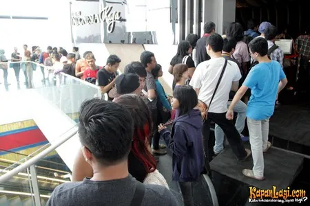 Foto Dian Sastrowardoyo