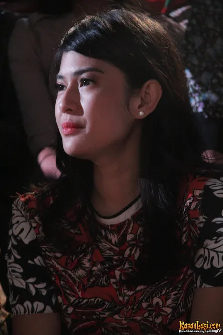 Foto Dian Sastrowardoyo