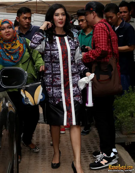 Foto Dian Sastrowardoyo
