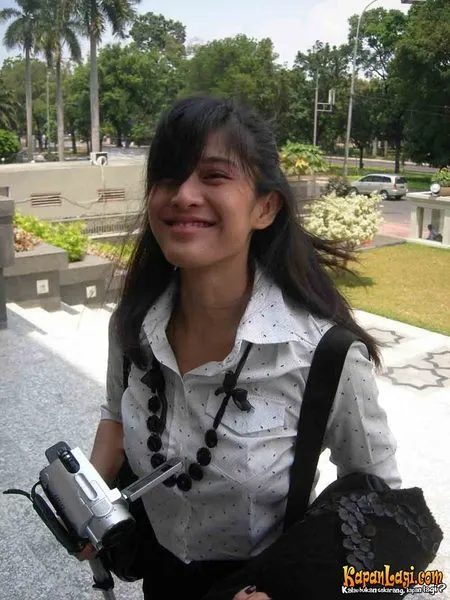 Foto Dian Sastrowardoyo