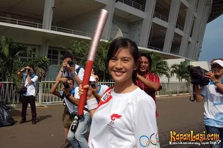 Foto Dian Sastrowardoyo