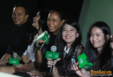 Foto Dian Sastrowardoyo