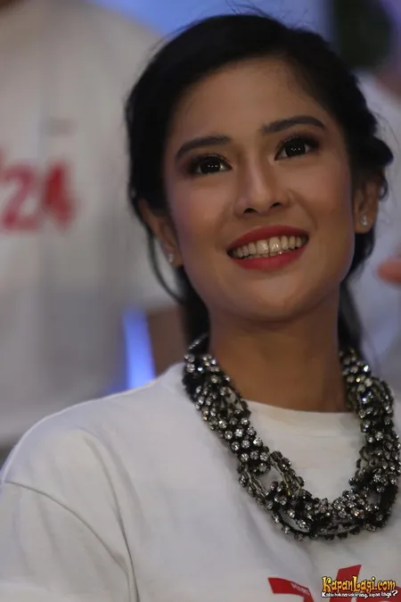Foto Dian Sastrowardoyo
