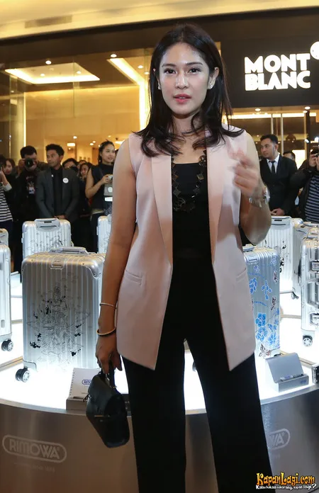 Foto Dian Sastrowardoyo