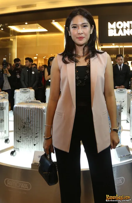 Foto Dian Sastrowardoyo