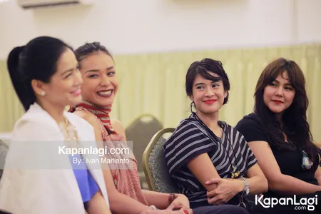 Foto Dian Sastrowardoyo