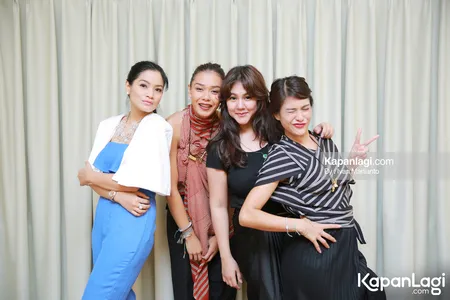 Foto Dian Sastrowardoyo