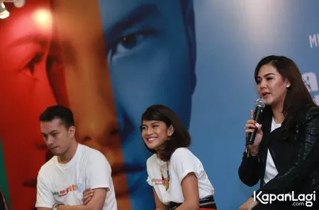 Foto Dian Sastrowardoyo