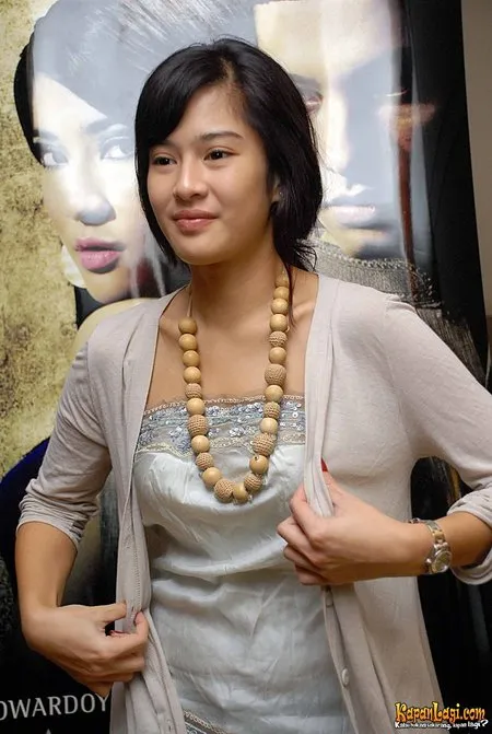 Foto Dian Sastrowardoyo