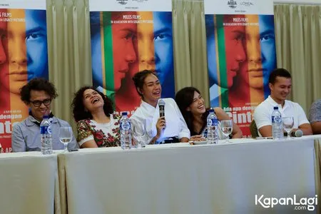 Foto Dian Sastrowardoyo