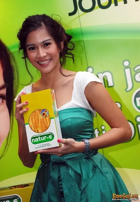 Foto Dian Sastrowardoyo