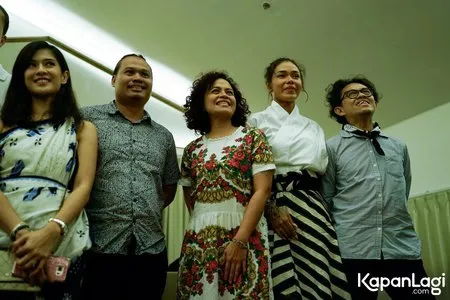 Foto Dian Sastrowardoyo