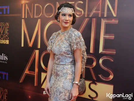 Foto Dian Sastrowardoyo