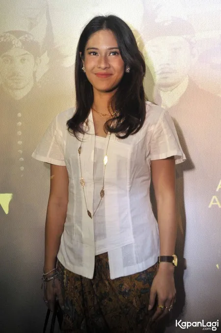 Foto Dian Sastrowardoyo