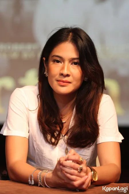 Foto Dian Sastrowardoyo