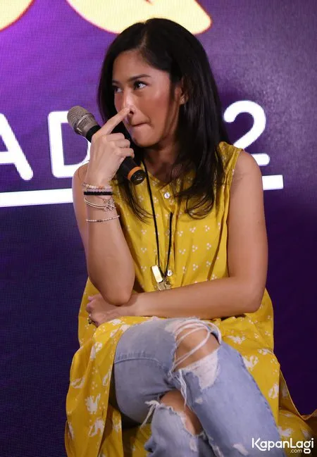 Foto Dian Sastrowardoyo