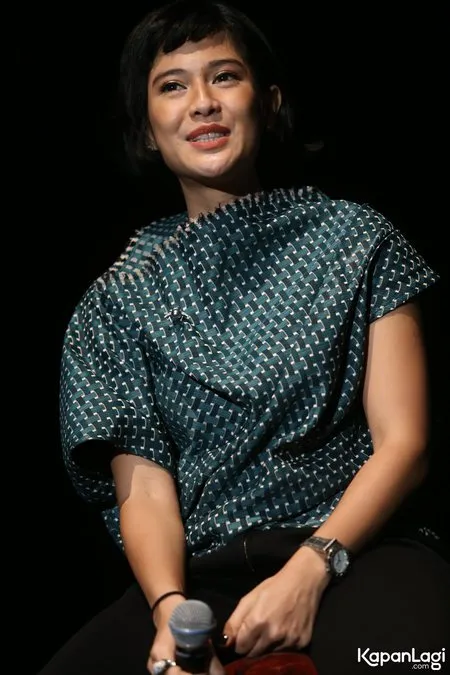 Foto Dian Sastrowardoyo