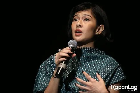 Foto Dian Sastrowardoyo