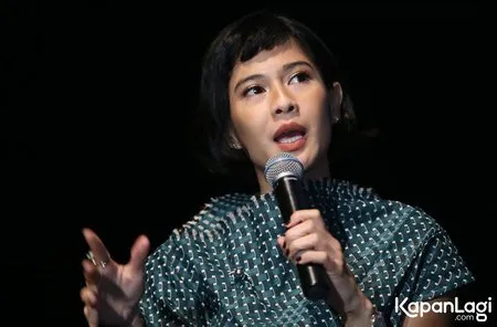 Foto Dian Sastrowardoyo