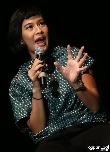 Foto Dian Sastrowardoyo