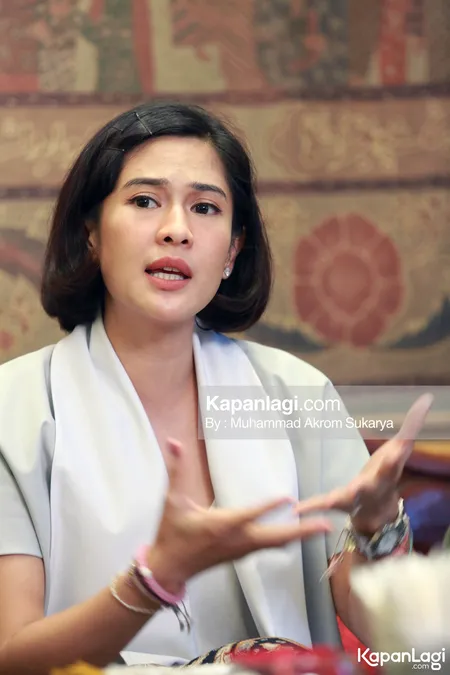 Foto Dian Sastrowardoyo