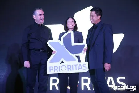 Foto Dian Sastrowardoyo