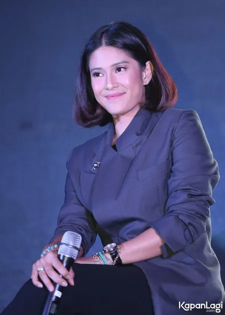 Foto Dian Sastrowardoyo
