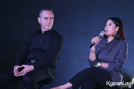 Foto Dian Sastrowardoyo