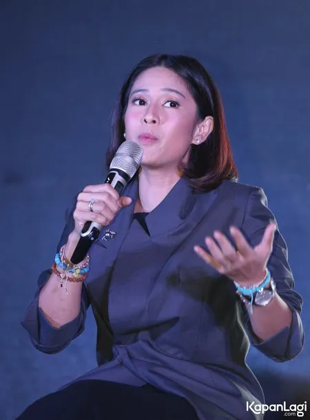 Foto Dian Sastrowardoyo