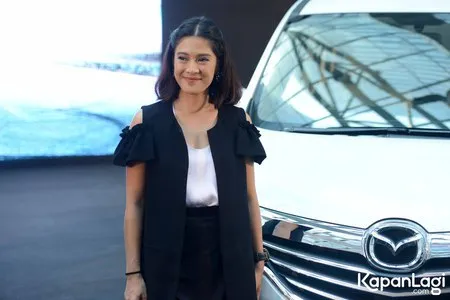 Foto Dian Sastrowardoyo