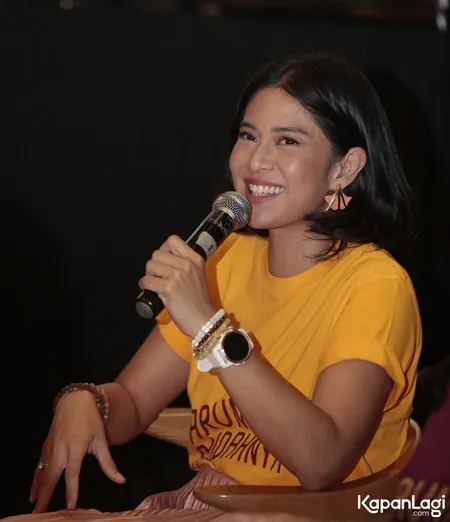 Foto Dian Sastrowardoyo