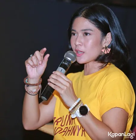 Foto Dian Sastrowardoyo