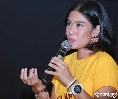 Foto Dian Sastrowardoyo