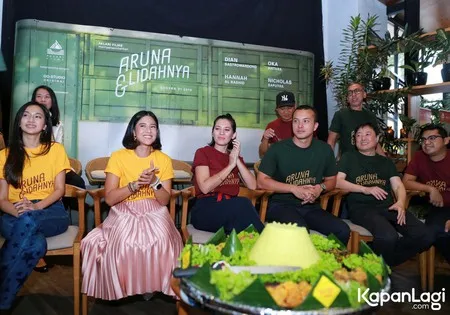Foto Dian Sastrowardoyo