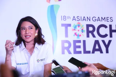 Foto Dian Sastrowardoyo