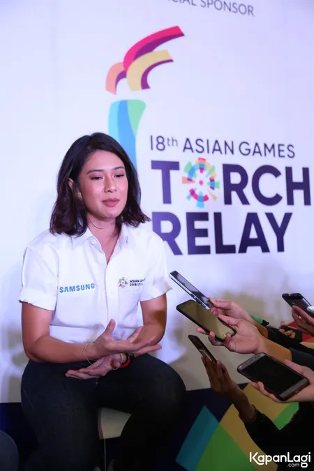 Foto Dian Sastrowardoyo