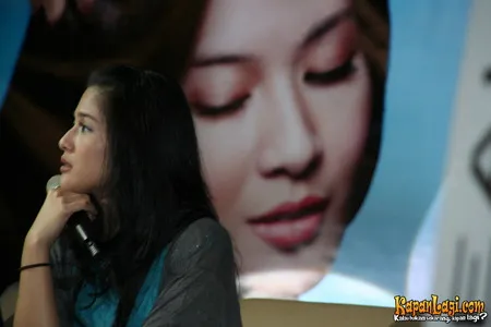 Foto Dian Sastrowardoyo