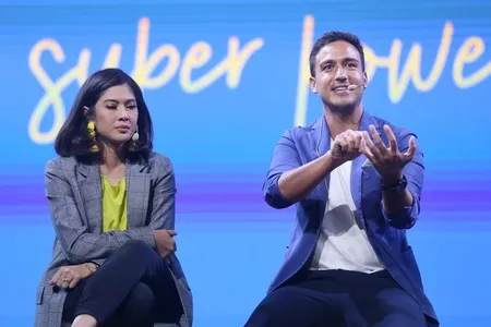 Foto Dian Sastrowardoyo