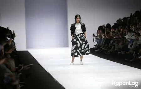 Foto Dian Sastrowardoyo