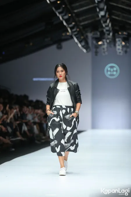 Foto Dian Sastrowardoyo