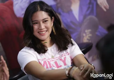 Foto Dian Sastrowardoyo