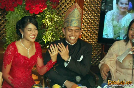 Foto Dian Sastrowardoyo