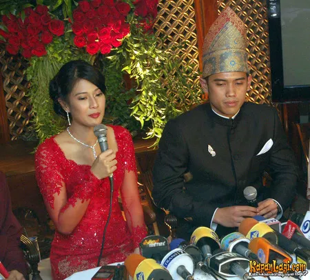 Foto Dian Sastrowardoyo