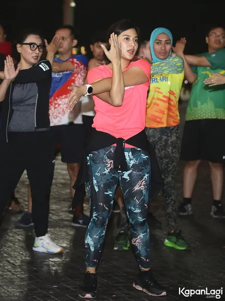 Foto Dian Sastrowardoyo