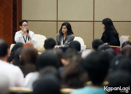 Foto Dian Sastrowardoyo