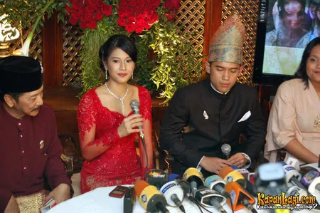 Foto Dian Sastrowardoyo