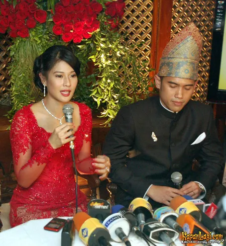 Foto Dian Sastrowardoyo