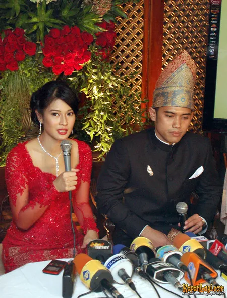 Foto Dian Sastrowardoyo