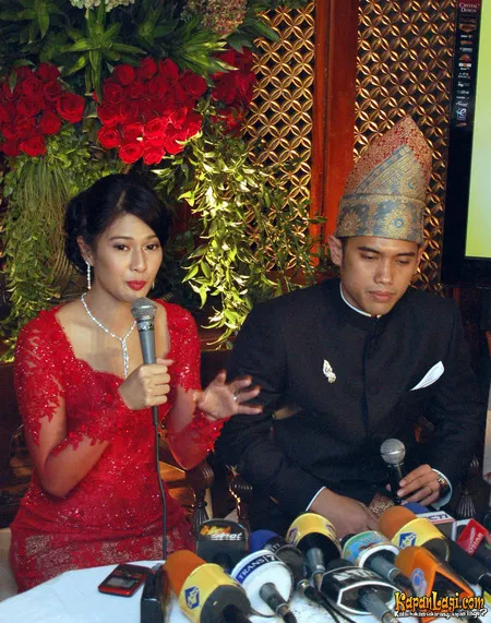 Foto Dian Sastrowardoyo