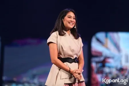 Foto Dian Sastrowardoyo